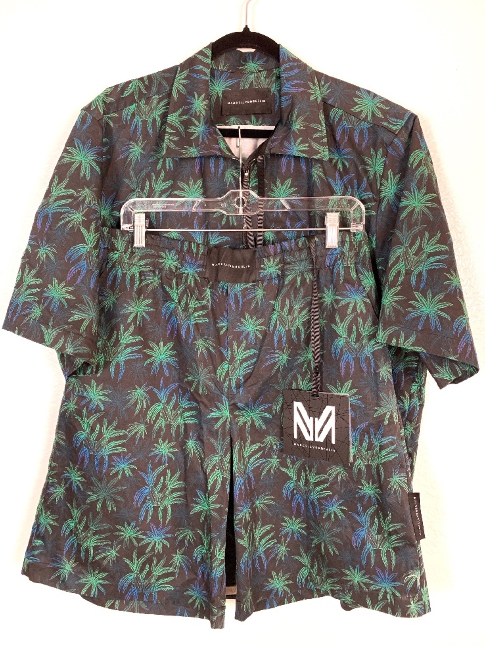 Marcell Von Berlin Men's Short Set Top Size XL- 44 Shorts 42 NEW Hemp Leaf Logo